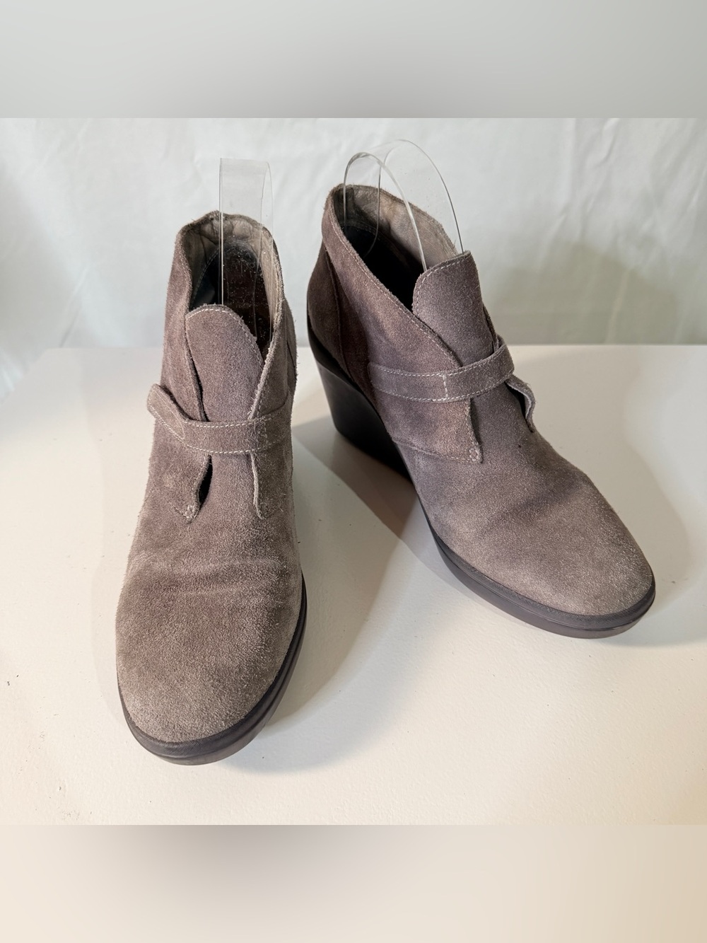 Tsubo Women’s Taupe Suede Wedge Booties - Classic Slip-On Style‎ size 8 comfort